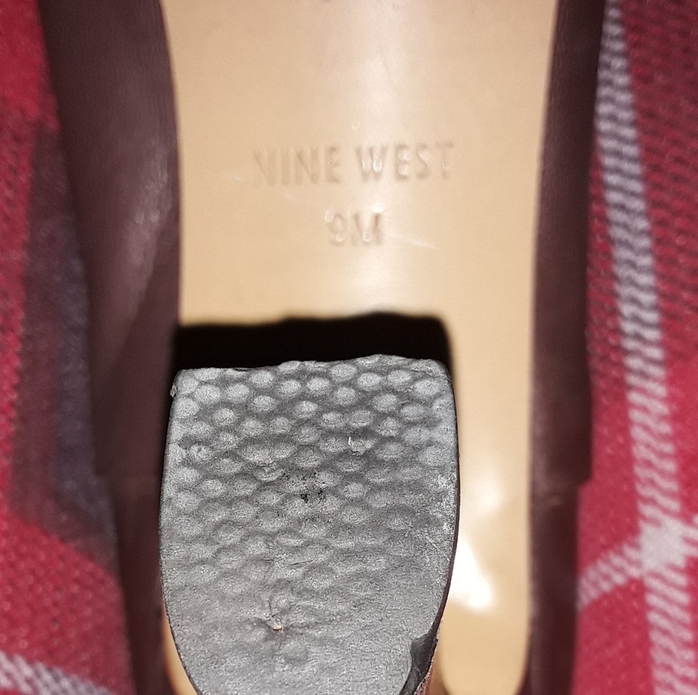 Nine West - Picture 4 of 4